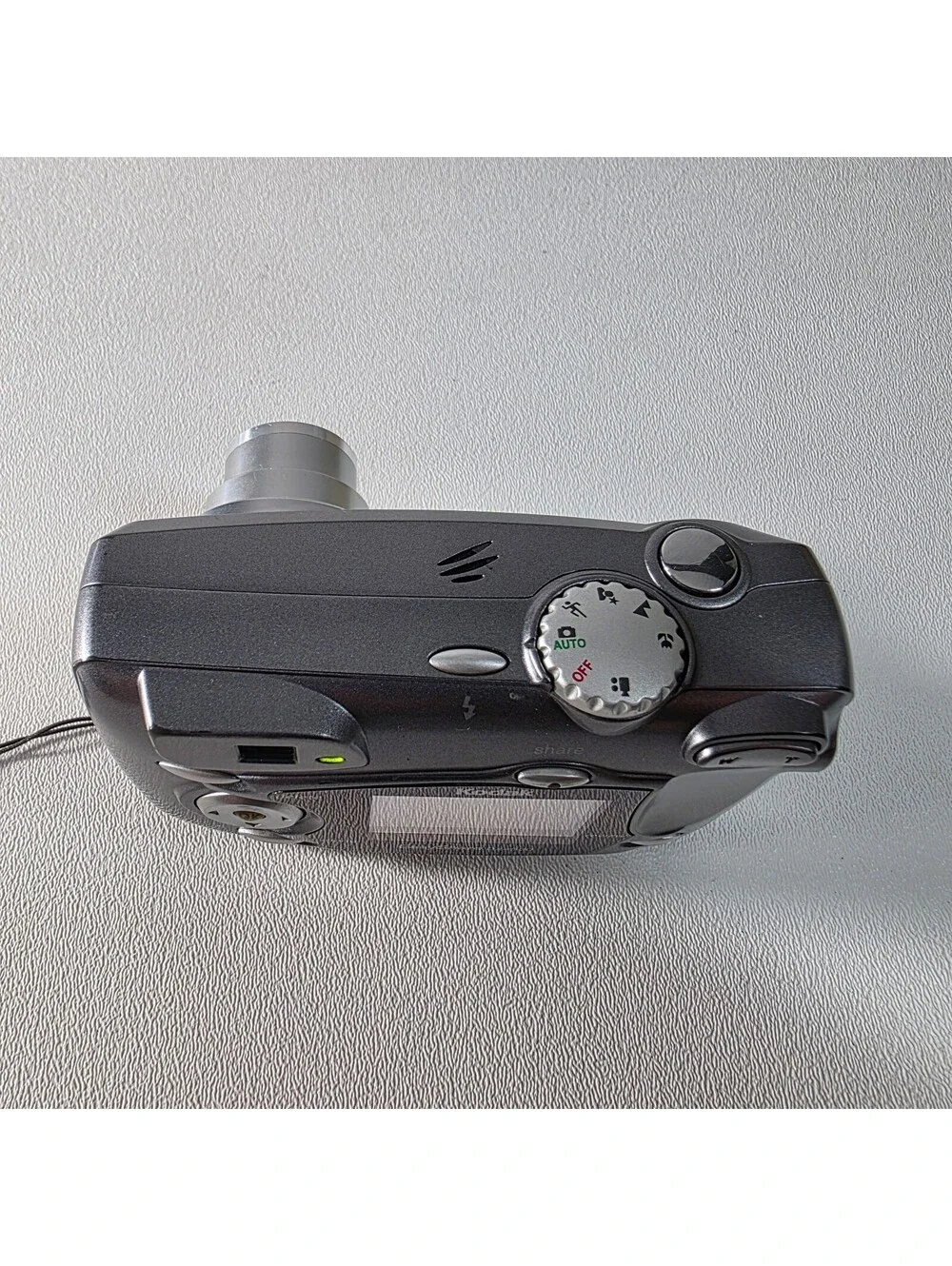 Kodak EasyShare DX4530 5.0MP Digital Point & Shoot Camera 3x Optical